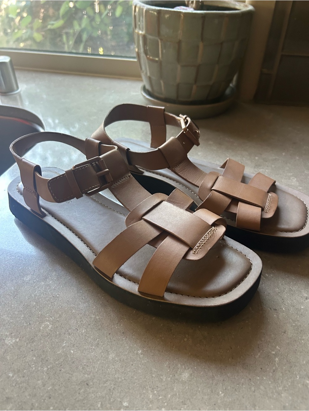 Everlane Brown Fisherman Leather Strappy Flat Sandals